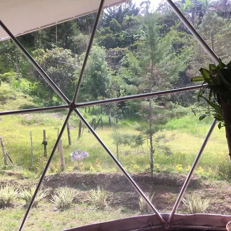 La Quinta Dimension Glamping Hotel Guatapé Exterior photo