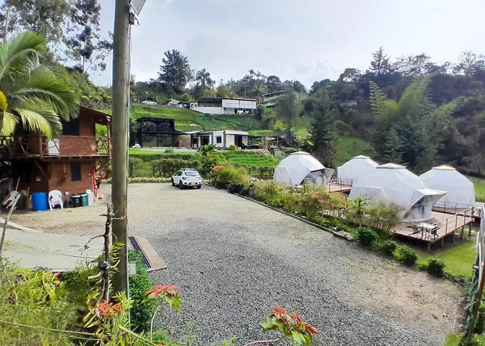 La Quinta Dimensión Glamping
