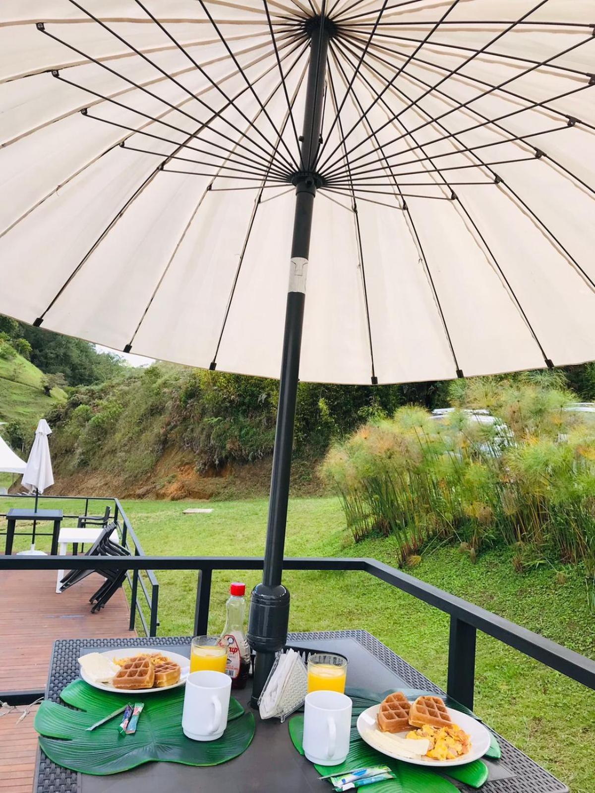 Campo de lujo La Quinta Dimensión Glamping