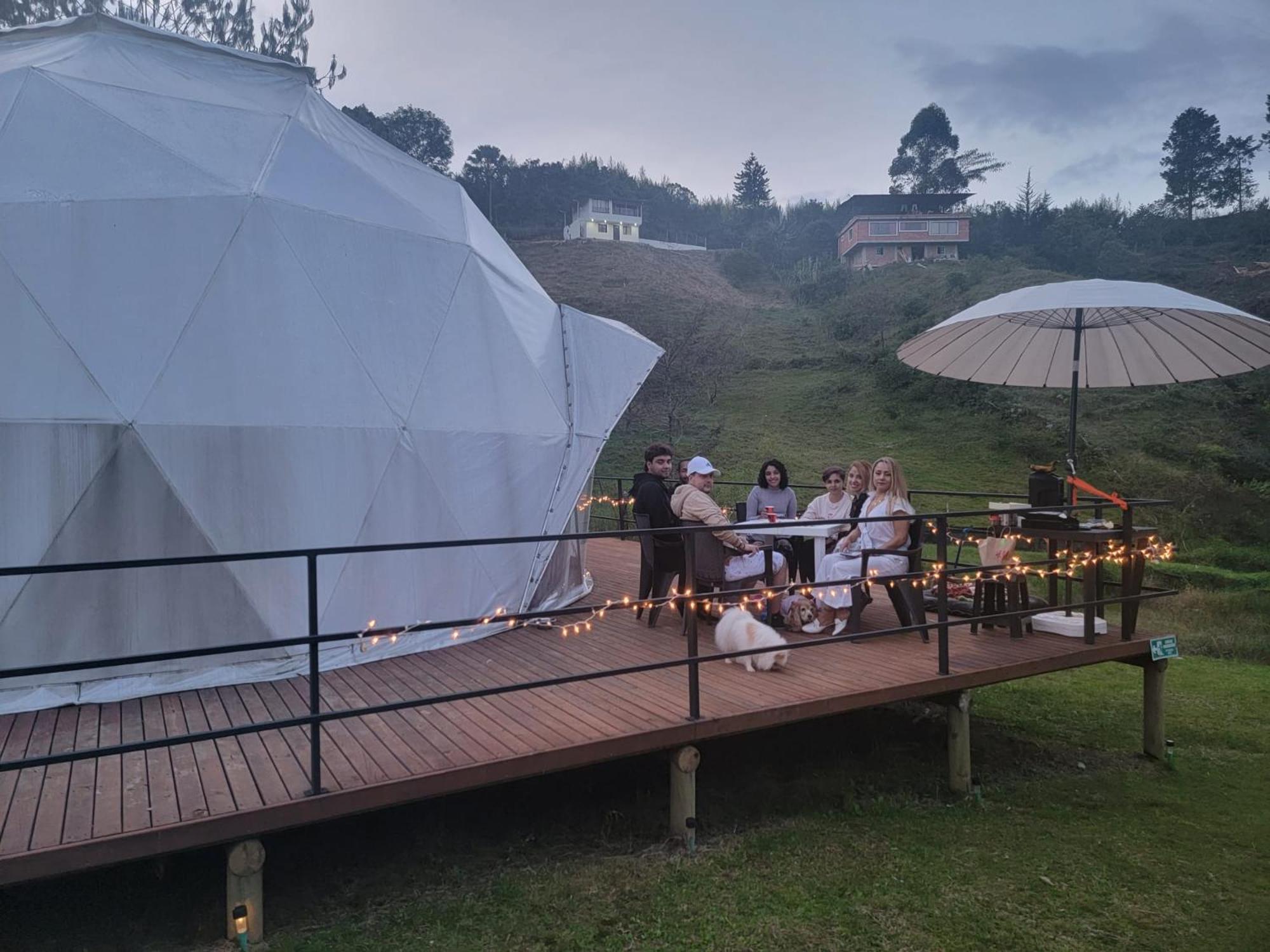 Campo de lujo La Quinta Dimensión Glamping