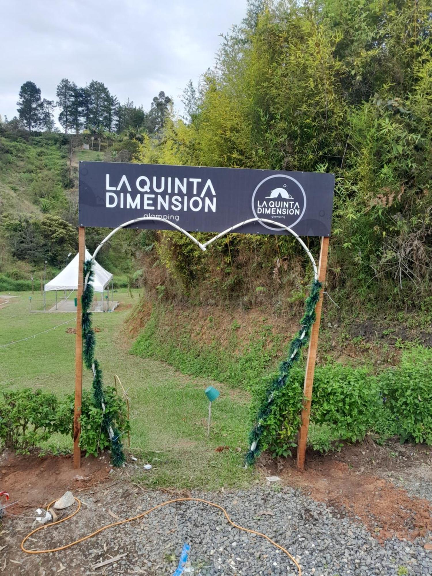 La Quinta Dimensión Glamping * Guatapé